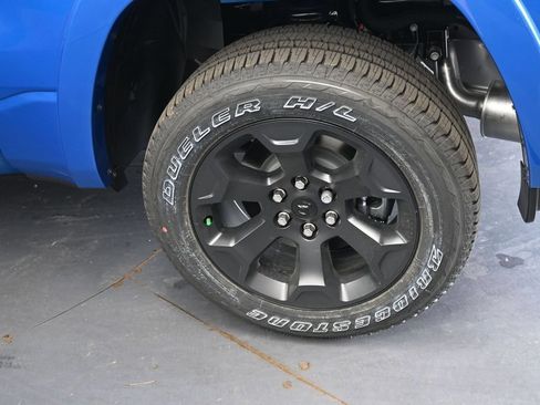 New 2026 RAM 1500 4x4 Crew Cab image 10
