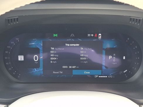 Certified 2023 Volvo XC60 B5 Plus w/ Climate Package image 22