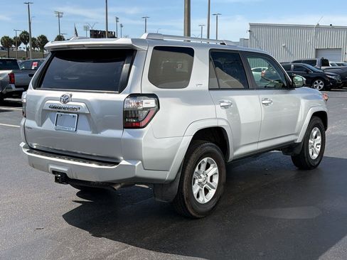 Used 2018 Toyota 4Runner SR5 RWD image 9