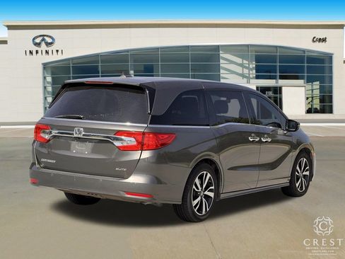 Used 2020 Honda Odyssey Elite image 3