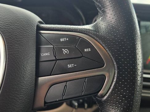 Used 2021 Dodge Durango SXT AWD/4WD image 23