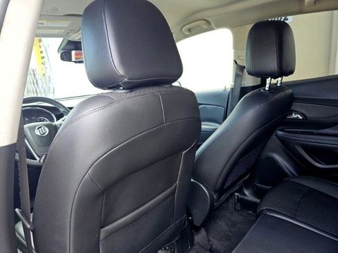 Used 2018 Buick Encore Preferred image 32