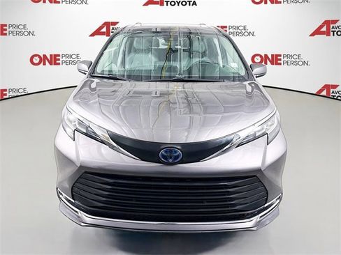 Certified 2023 Toyota Sienna XLE image 2