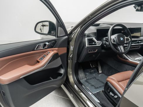Used 2026 BMW X7 xDrive40i w/ M Sport Package AWD/4WD image 23