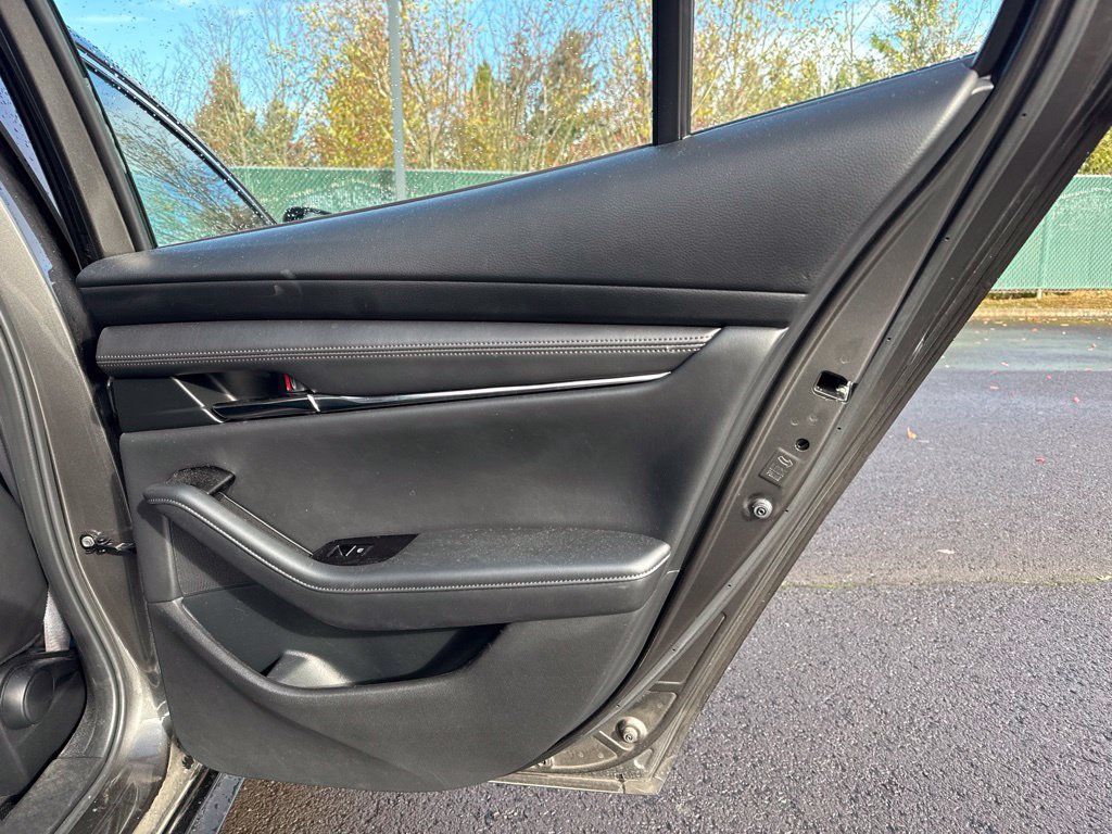 Used 2021 MAZDA MAZDA3 s FWD image 24