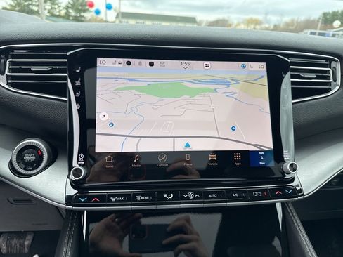 New 2026 Jeep Grand Wagoneer Limited w/ Premium Group II image 13