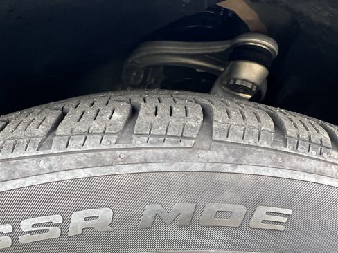 Certified 2025 Mercedes-Benz E 350 4MATIC Sedan image 12