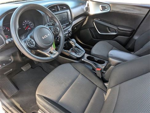 Used 2022 Kia Soul LX w/ Technology Package image 23
