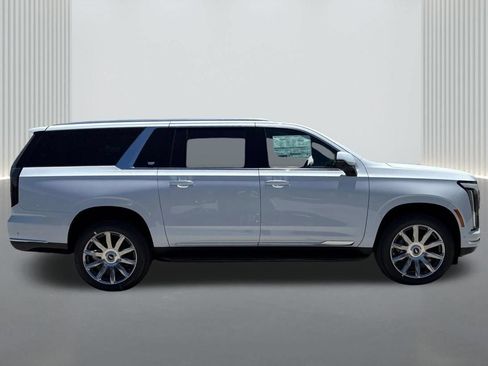 New 2026 Cadillac Escalade ESV 4WD image 4