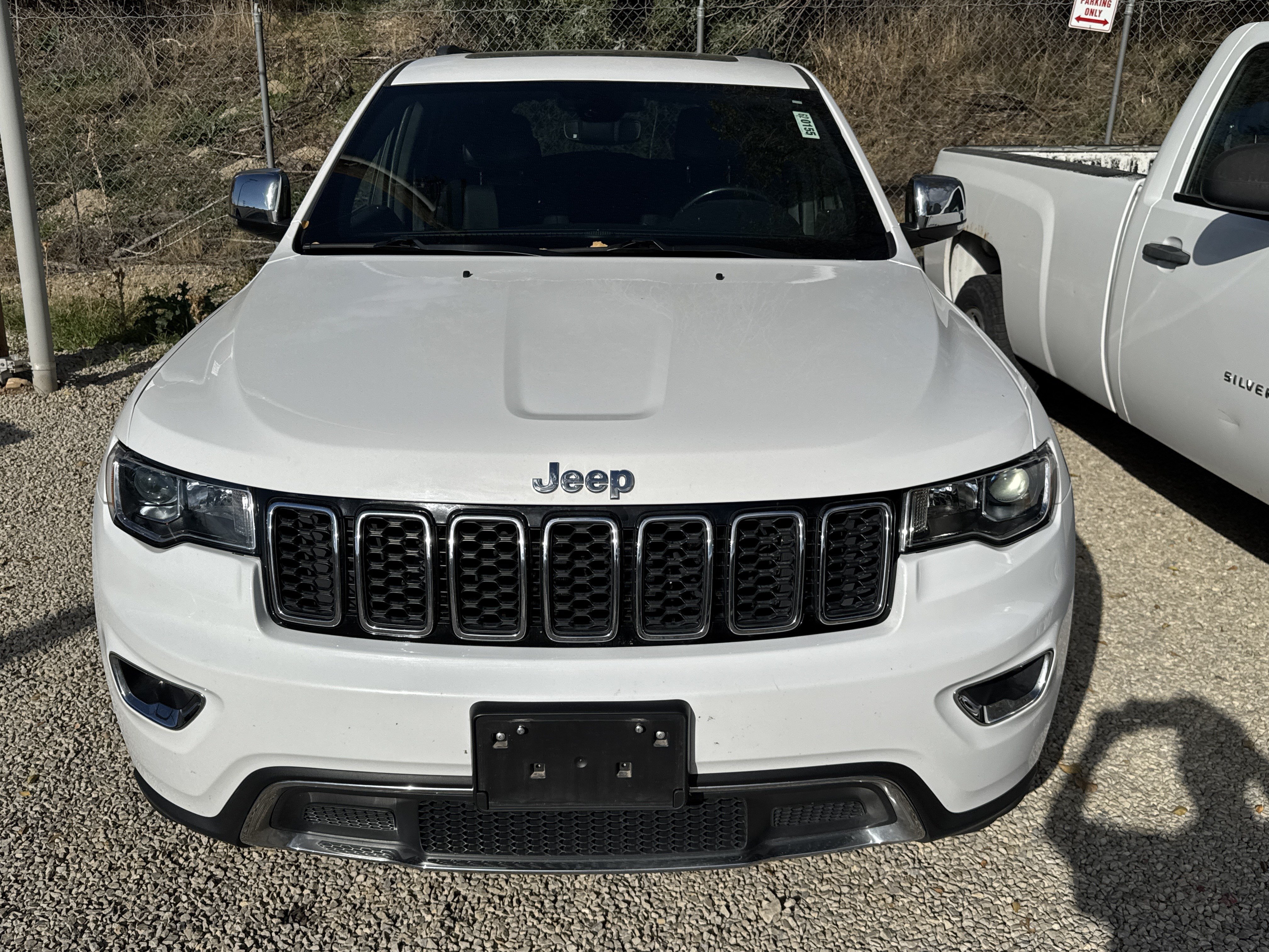 Used 2021 Jeep Grand Cherokee Limited w/ Luxury Group II AWD/4WD image 4