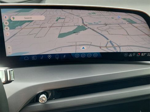 New 2026 Cadillac Vistiq Platinum image 18