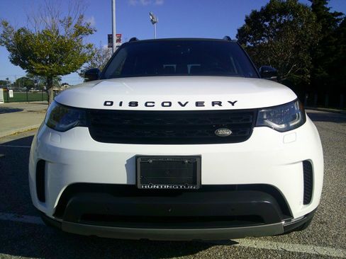 Used 2018 Land Rover Discovery HSE image 23