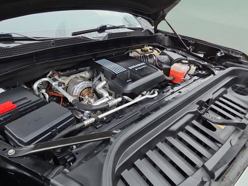 Used 2023 GMC Sierra 1500 AT4 w/ AT4 Premium Package image 30