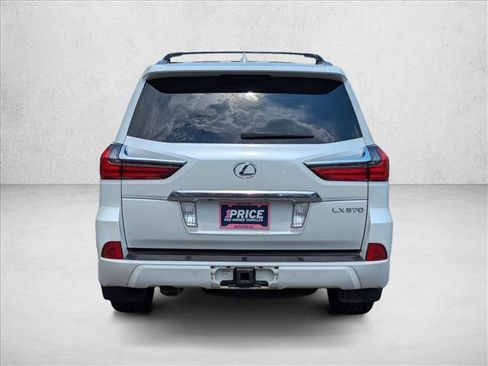 Used 2016 Lexus LX 570 4WD w/ Luxury Package image 7