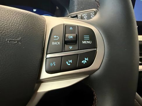 New 2026 Ford Explorer Active AWD/4WD image 23