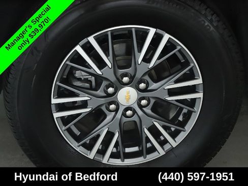 Used 2026 Chevrolet Traverse LT AWD/4WD image 13