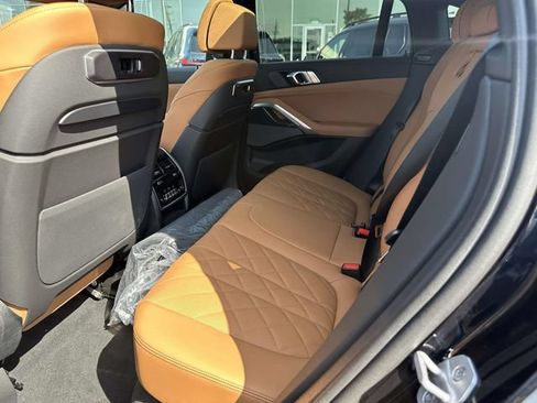 New 2027 BMW X6 xDrive40i w/ Climate Comfort Package AWD/4WD image 8