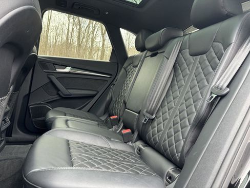 Used 2023 Audi SQ5 Premium Plus w/ Premium Plus Package image 32