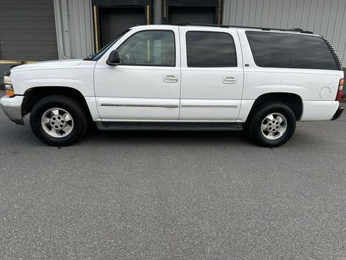 Used 2002 Chevrolet Suburban LT AWD/4WD image 2
