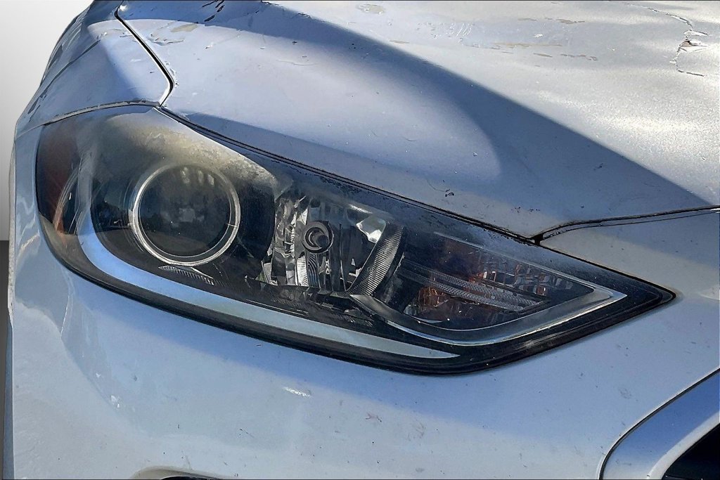 Used 2017 Hyundai Elantra SE FWD image 29