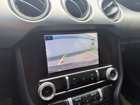Used 2020 Ford Mustang Premium RWD image 23