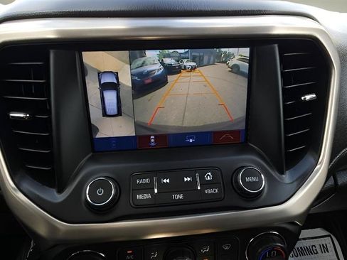 Used 2017 GMC Acadia Denali w/ Technology Package AWD/4WD image 15