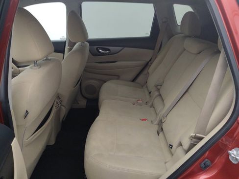Used 2016 Nissan Rogue SV FWD image 18