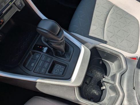 Used 2022 Toyota RAV4 XLE w/ Convenience Package AWD/4WD image 33