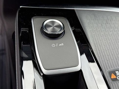 New 2026 Buick Enclave Preferred w/ Power Package AWD/4WD image 24
