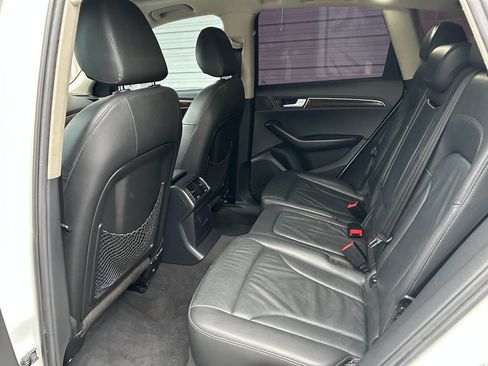 Used 2011 Audi Q5 2.0T Premium image 10