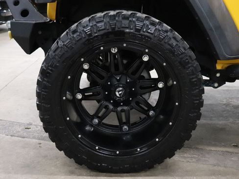 Used 2019 Jeep Wrangler Unlimited Sport S AWD/4WD image 26