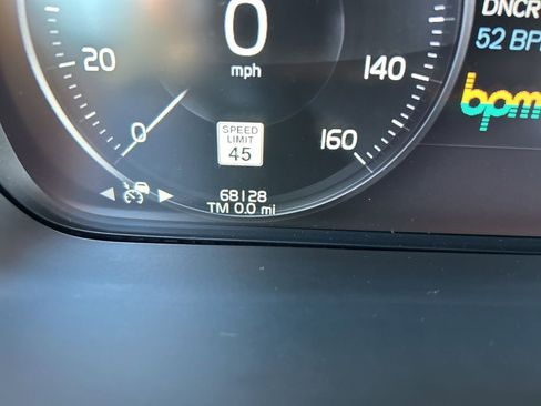 Used 2018 Volvo XC90 T5 R-Design w/ Convenience Package image 27