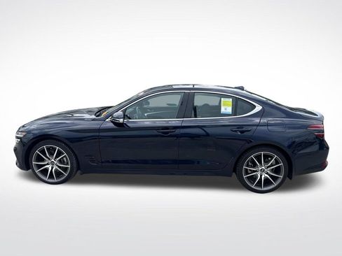 Used 2023 Genesis G70 2.0T RWD image 6