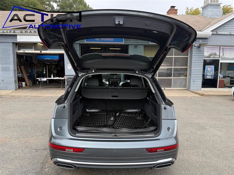 Used 2021 Audi Q5 e Premium w/ Convenience Package AWD/4WD image 19