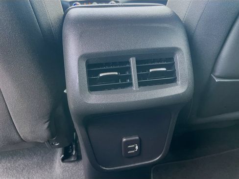 Used 2023 GMC Terrain SLE w/ Driver Convenience Package FWD image 21