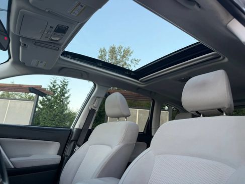 Used 2015 Subaru Forester 2.5i Premium w/ All-Weather Package AWD/4WD image 17