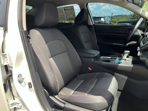 Used 2025 Nissan Altima 2.5 S FWD image 25
