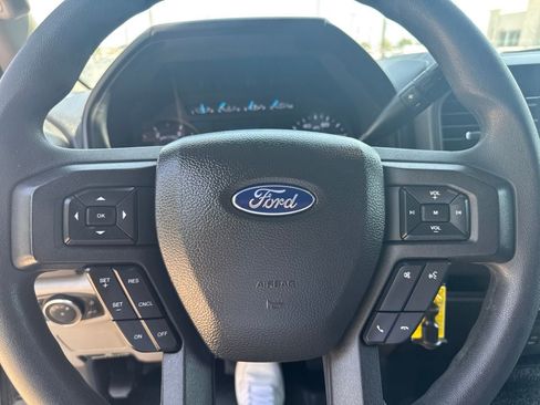 Used 2022 Ford F250 XL w/ STX Appearance Package AWD/4WD image 11