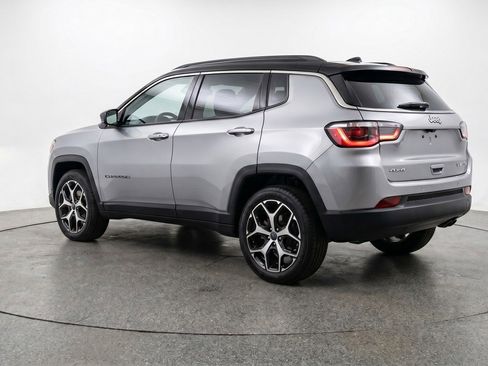 Used 2025 Jeep Compass Limited AWD/4WD image 6