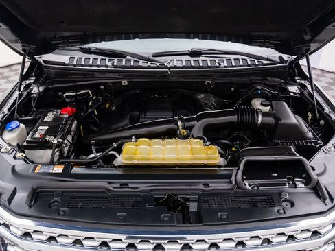 Used 2019 Ford Expedition Platinum image 31