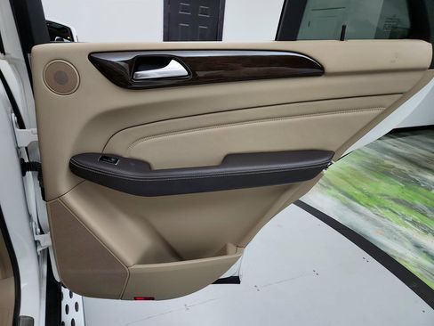 Used 2014 Mercedes-Benz ML 350 ML350 image 32