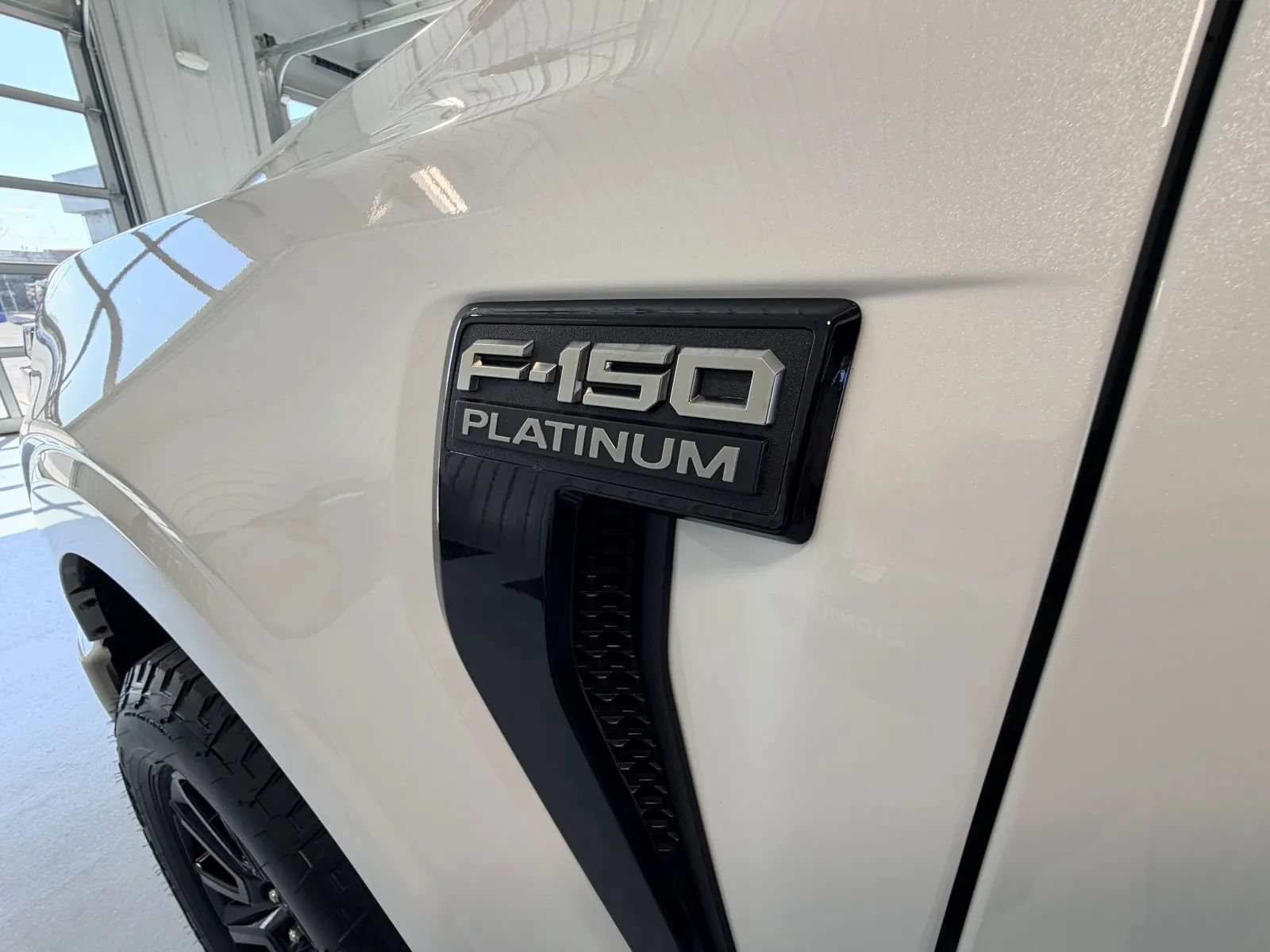 Used 2024 Ford F150 Platinum w/ FX4 Off-Road Package AWD/4WD image 13