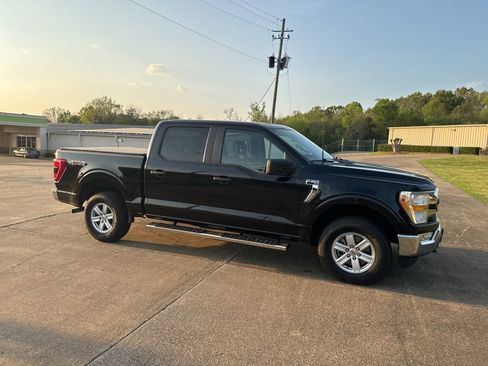 Used 2021 Ford F150 XLT image 16