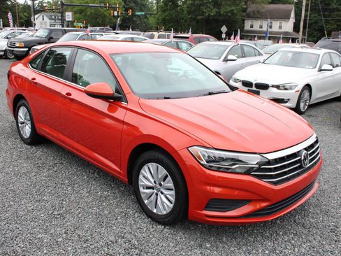 Used 2019 Volkswagen Jetta S w/ Driver Assistance Package image 4