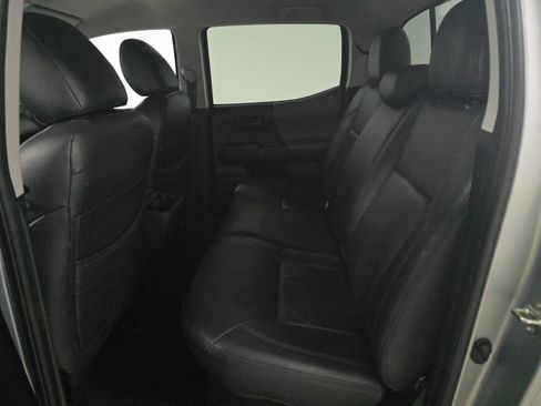 Used 2021 Toyota Tacoma SR w/ SR Convenience Package image 13