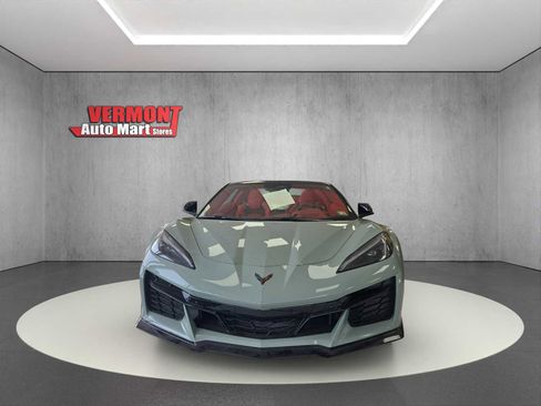 Used 2024 Chevrolet Corvette E-Ray w/ ZER Performance Package image 2