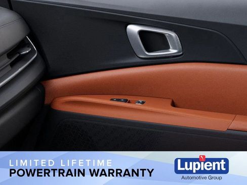 New 2026 Kia Carnival EX image 32