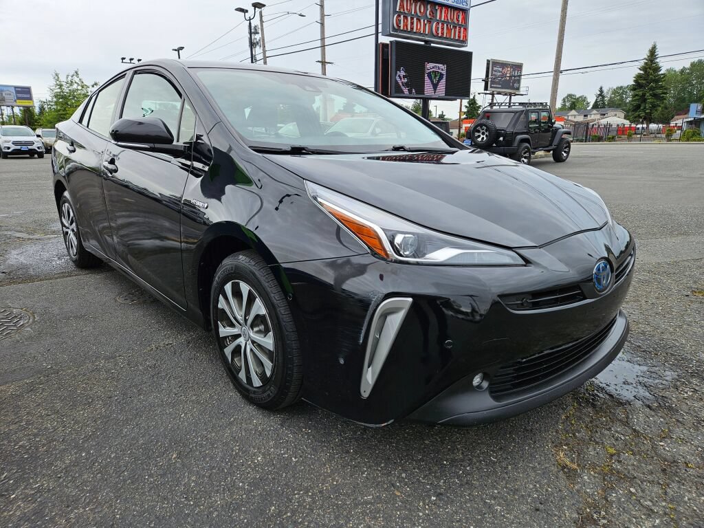 Used 2019 Toyota Prius XLE AWD/4WD image 6