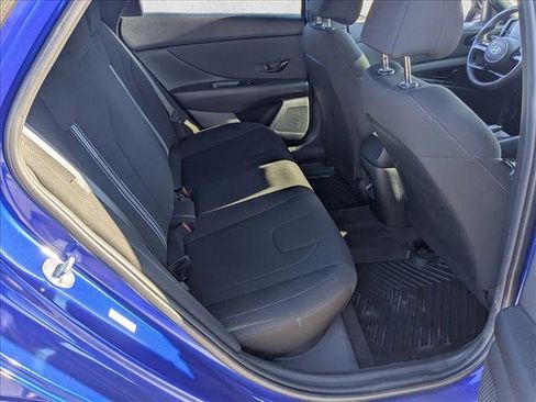 Used 2025 Hyundai Elantra Sport image 18