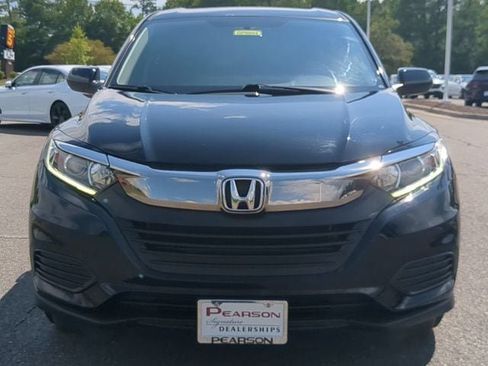 Used 2019 Honda HR-V LX image 8